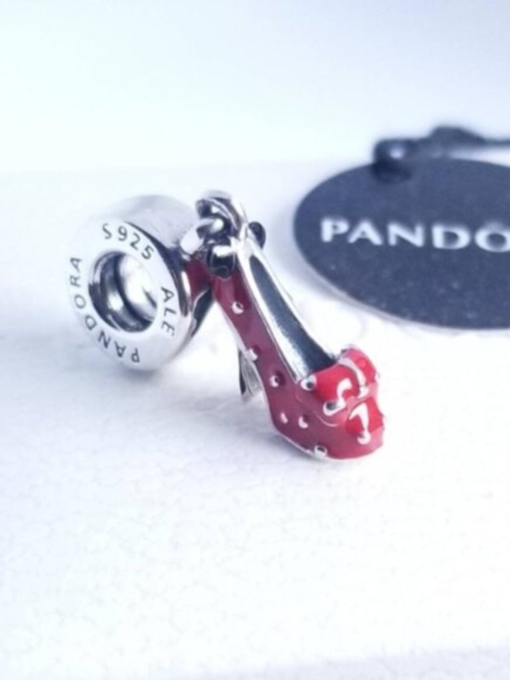 Pandora Minnie Mouse Shoe Slipper